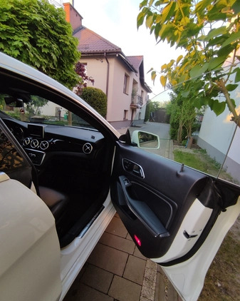 Mercedes-Benz CLA cena 79000 przebieg: 120000, rok produkcji 2014 z Czarnków małe 106